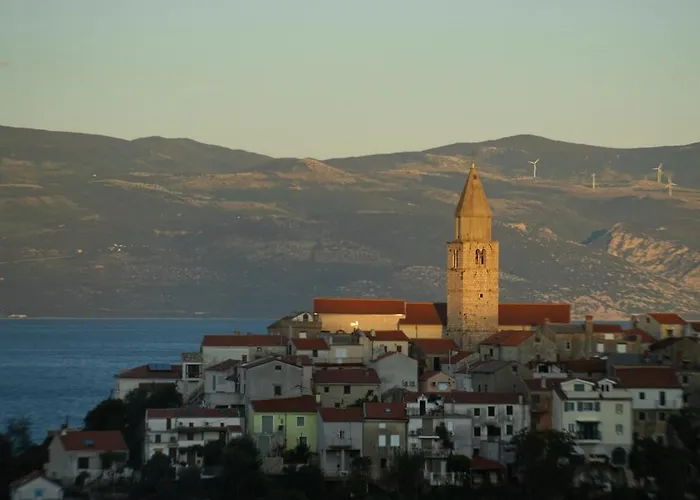 Moana Mit Olivenhain Vila Vrbnik (Primorje-Gorski Kotar)